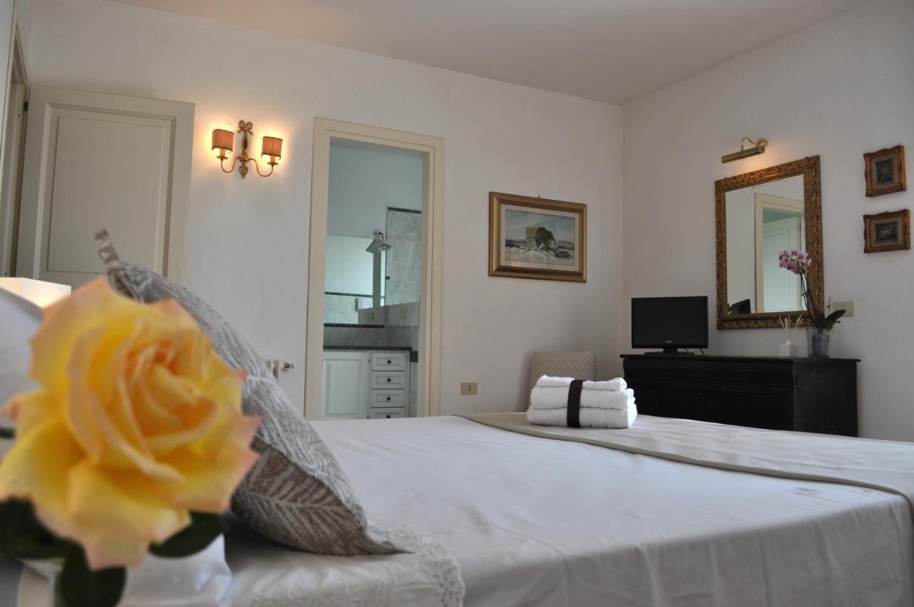 Villa Luce B&B ออลเบีย ภายนอก รูปภาพ
