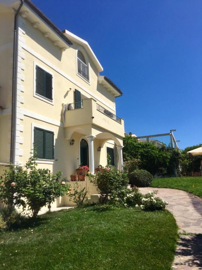 Villa Luce B&B ออลเบีย ภายนอก รูปภาพ